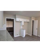 10922 Lockgate Ln in Houston, TX - Foto de edificio - Building Photo