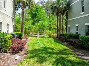 10142 Regent Square Dr in Orlando, FL - Building Photo - Building Photo