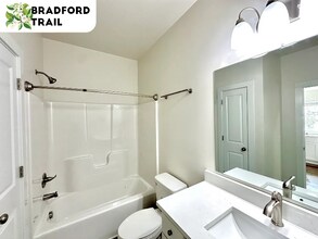 1215 Corporate Dr in Adrian, MI - Building Photo - Building Photo