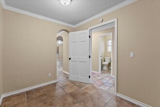 114 Grand Ave in Bacliff, TX - Building Photo - Building Photo