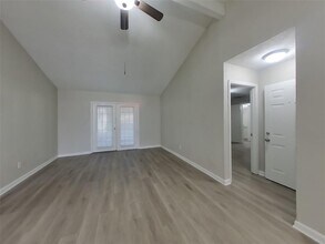 4803 Tealgate Dr in Spring, TX - Building Photo - Building Photo