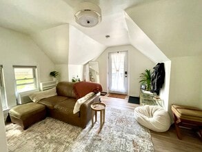 814 N Fairfield Ave, Unit 2 in Chicago, IL - Foto de edificio - Building Photo