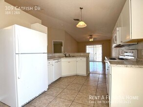 309 S Catfish Dr in Davenport, FL - Building Photo - Building Photo