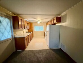 2071 Brodhead Rd in Aliquippa, PA - Building Photo - Building Photo