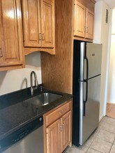 2600 Park Ave, Unit 7J in Bridgeport, CT - Foto de edificio - Building Photo