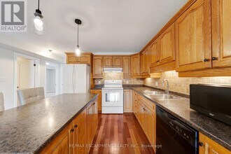 50 Whitlaw Way in Brant, ON - Building Photo - Building Photo