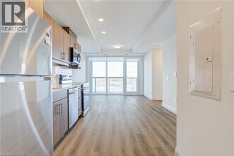 1333 Weber St E in Kitchener, ON - Building Photo - Building Photo