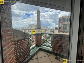 10 Rogers St, Unit PH2 in Cambridge, MA - Foto de edificio - Building Photo