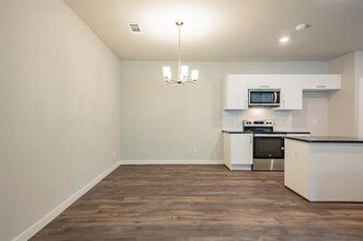 628 Blackland dr in Venus, TX - Building Photo - Building Photo