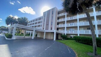 1200 NW 87th Ave, Unit 515 in Coral Springs, FL - Building Photo