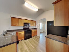 70 Camden Way in Fairburn, GA - Foto de edificio - Building Photo