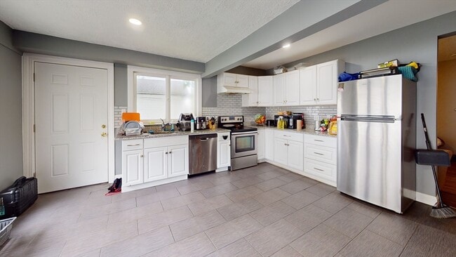 101 Bradford St in Everett, MA - Building Photo - Building Photo