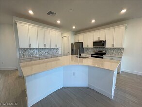 4149 Sonoma Oaks Wy in Naples, FL - Building Photo - Building Photo
