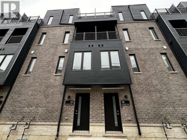 19 CALAMINT Ln in Toronto, ON - Building Photo - Building Photo