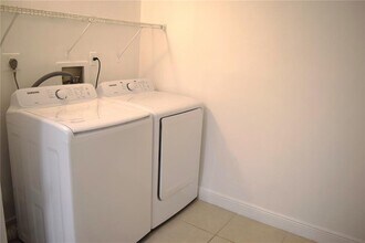 5628 Rock Island Rd, Unit 185 in Tamarac, FL - Building Photo - Building Photo