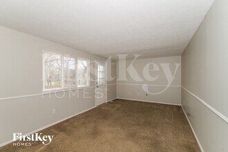 11501 E 10th St in Indianapolis, IN - Building Photo - Building Photo