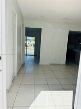6970 SW 110th Pl in Miami, FL - Building Photo - Building Photo