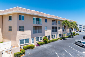 Gulf Belleair Beach Condominiums in Belleair Beach, FL - Building Photo - Building Photo