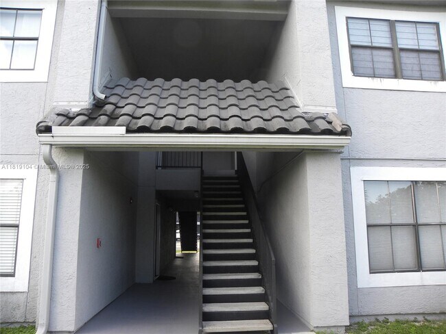 15077 SW 103rd Terrace in Miami, FL - Building Photo - Building Photo