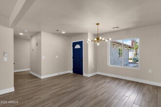 4913 E Acoma Dr in Scottsdale, AZ - Building Photo - Building Photo