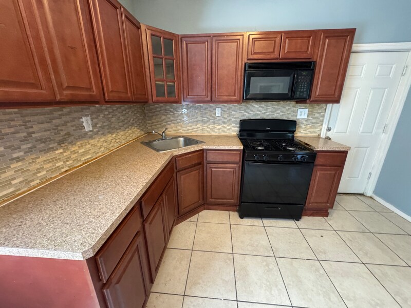 183 W Bigelow St in Newark, NJ - Building Photo