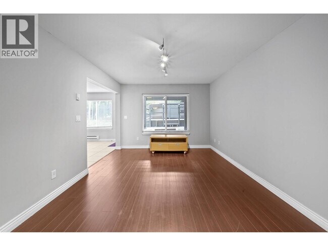 2065 Turnberry Ln in Coquitlam, BC - Building Photo - Building Photo