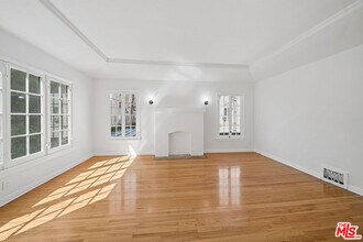 339 S Detroit St in Los Angeles, CA - Building Photo - Building Photo