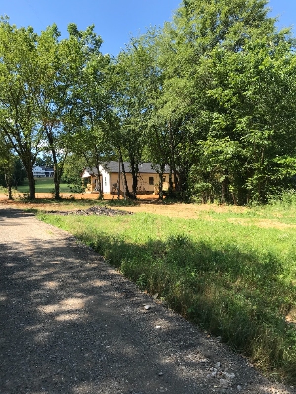 property at 1914 Double Log Cabin Rd