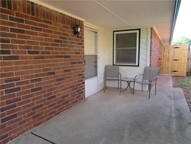 936 W Tesio Way in Mustang, OK - Building Photo - Building Photo