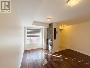 318 John St. in Markham, ON - Building Photo - Building Photo