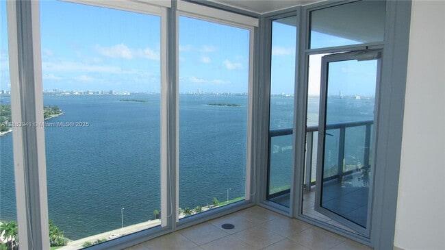 property at 601 NE 36th St