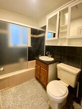 1534 University Ave, Unit 1534 in Berkeley, CA - Foto de edificio - Building Photo