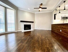 3208 Cole Ave in Dallas, TX - Foto de edificio - Building Photo