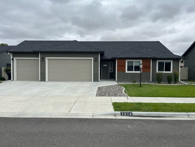 1214 Daylight Ln in Billings, MT - Building Photo - Building Photo