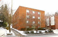 Greenbriar Apartments in Pittsburgh, PA - Foto de edificio - Building Photo