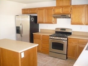 4716 Hickok Point in San Diego, CA - Building Photo - Building Photo