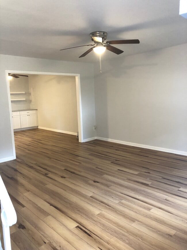 16 Crestmont Dr, Unit A in Somers Point, NJ - Building Photo - Building Photo