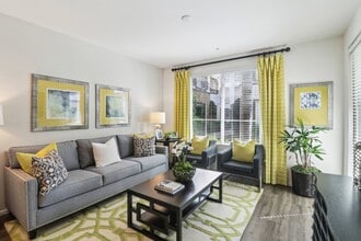 Preserve at Melrose in Vista, CA - Foto de edificio - Building Photo