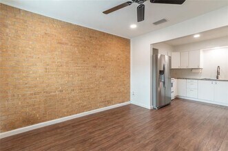 88 E Mountain Creek Dr in Grand Prairie, TX - Building Photo - Building Photo