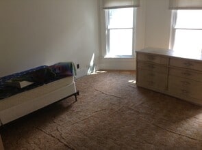 906 Vine St, Unit 906 in La crosse, WI - Building Photo - Building Photo