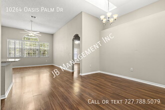 10264 Oasis Palm Dr in Tampa, FL - Building Photo - Building Photo