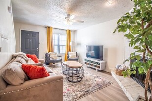 5808 6th St in Lubbock, TX - Building Photo