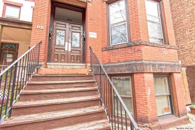 341 Madison Ave-Unit -2nd Fl in Albany, NY - Building Photo - Building Photo