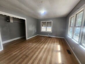 1414 Sycamore St in Terre Haute, IN - Building Photo - Building Photo