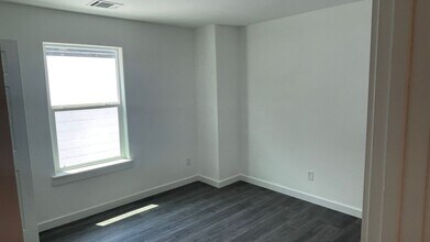 9529 Everglade Dr in Houston, TX - Building Photo - Building Photo