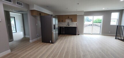 5725 Klump Ave, Unit 5725 in Los Angeles, CA - Building Photo - Building Photo