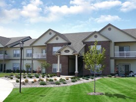 Tamarack Woods Apartments in Shiloh, IL - Building Photo