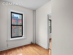 270 E 78th St in New York, NY - Building Photo - Building Photo