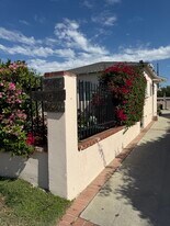 5618 Riverton Ave, Unit Center Unit in North Hollywood, CA - Building Photo