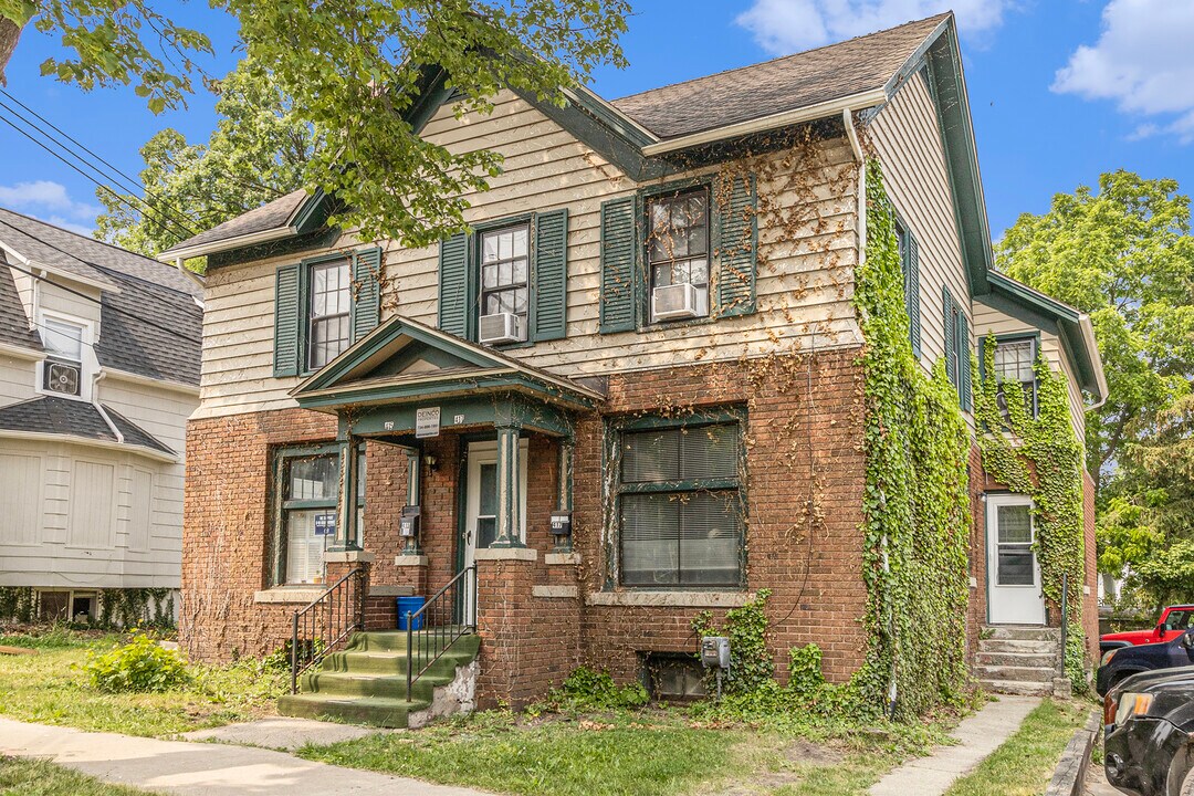 415 N Thayer St in Ann Arbor, MI - Building Photo
